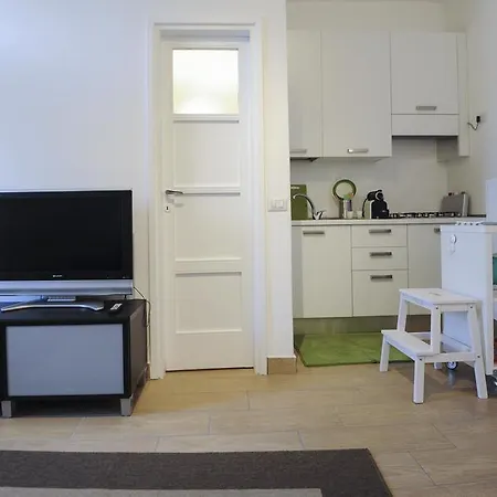 Apartment Lomazzo 34 *