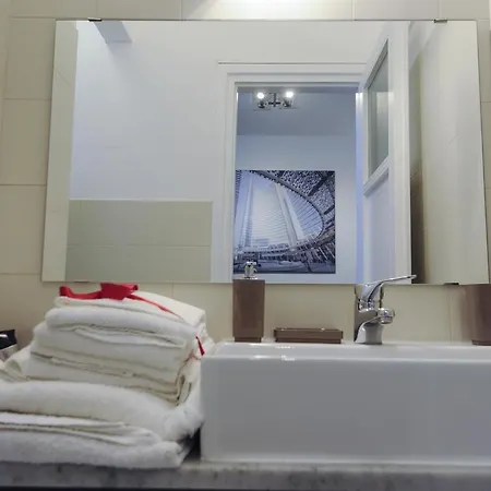 Apartman Lomazzo 34 *